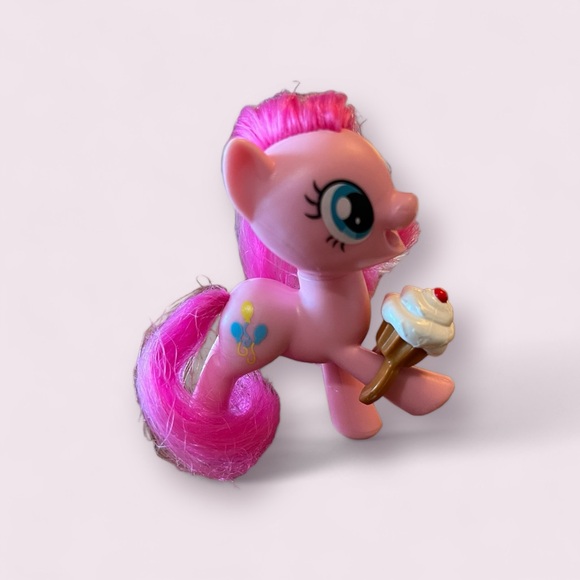 Classic My Little Pony Set: "Pinkie Pie" with cupcake - Picture 2 of 3